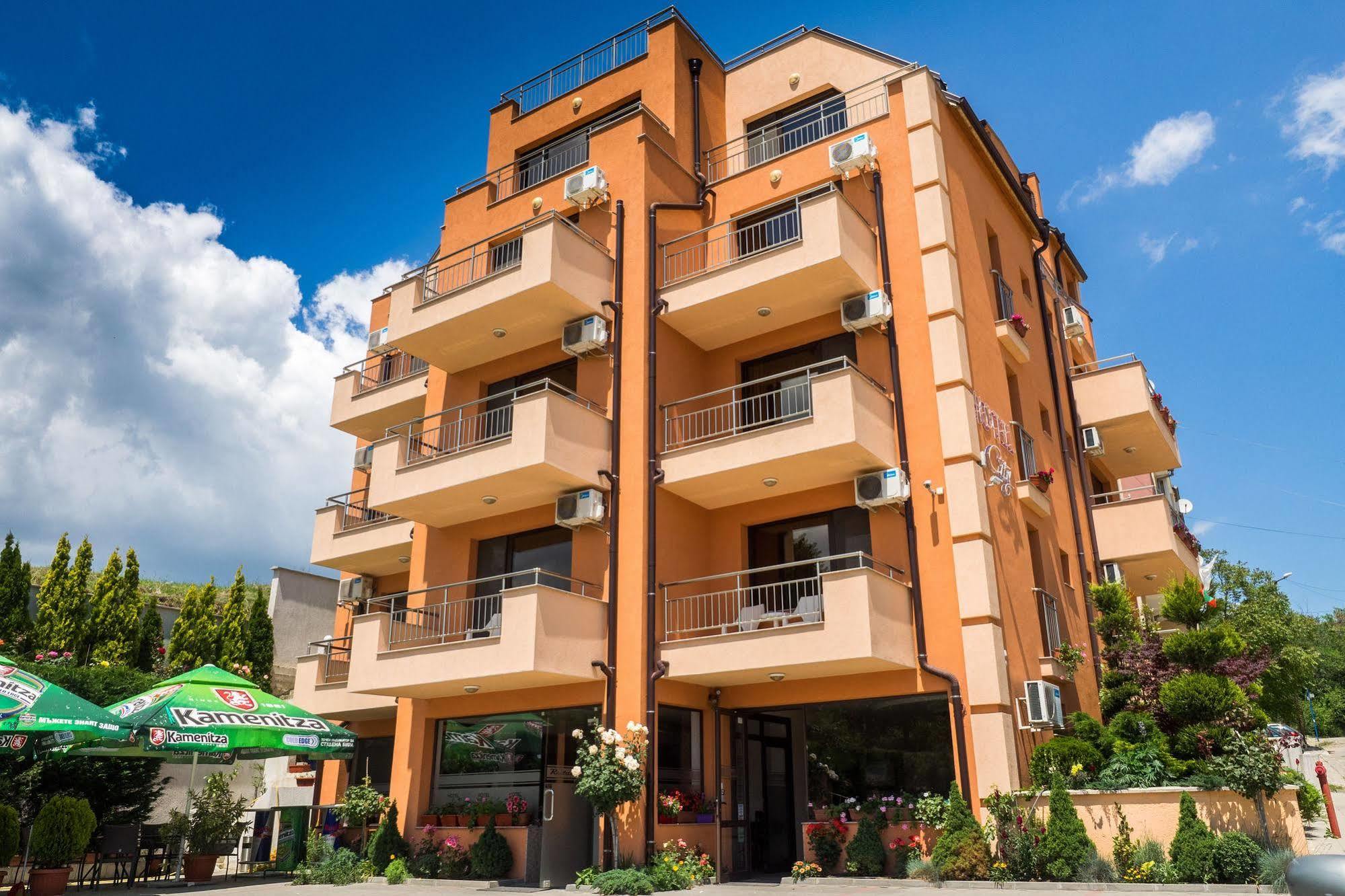 City Blagoevgrad Family Hotel Extérieur photo